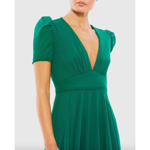 MAC DUGGAL Dress Size 12 Evening Gown NEW Emerald Green Chiffon Plunge Neck - Picture 10 of 10